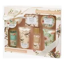 Подарунковий набір косметики Body Care Collection бежевий великий НФ-00014247 фото